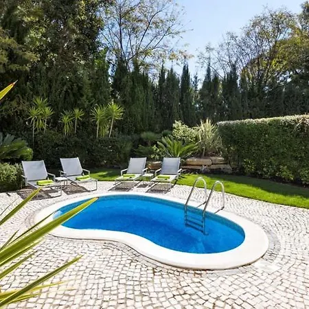 别墅 Sleeps 6 Pool Air Con T607837 *