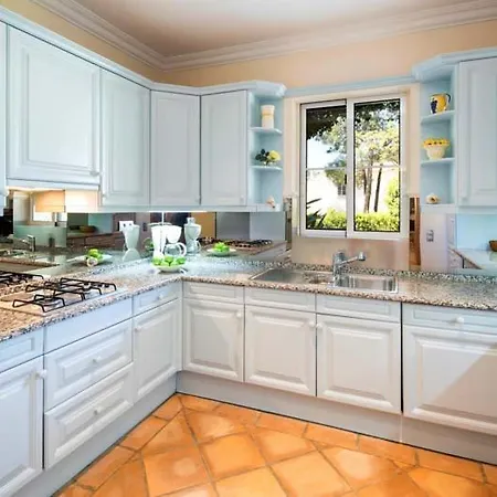 Sleeps 6 Pool Air Con T607837 Villa
